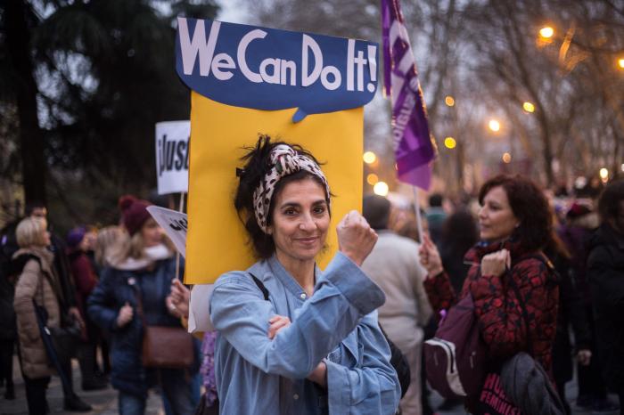 Ola de 'zascas' a Marhuenda tras calificar la huelga de "pija"