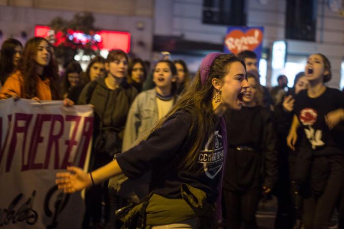 Ola de 'zascas' a Marhuenda tras calificar la huelga de "pija"