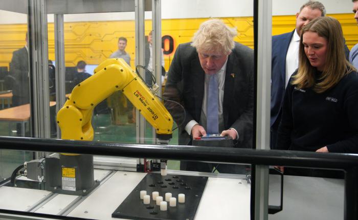 Johnson contra las cuerdas: qué pasa si dimite el primer ministro