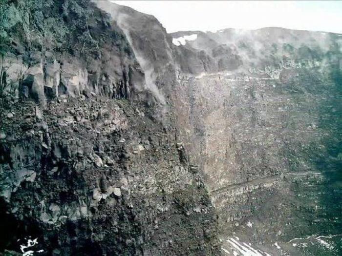 El volcán de Nápoles sobre el que viven 50.000 personas se reactiva