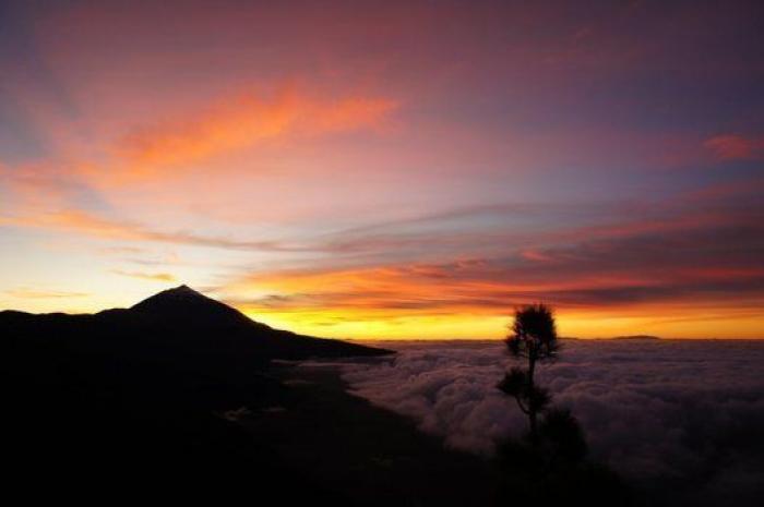 El volcán de Nápoles sobre el que viven 50.000 personas se reactiva