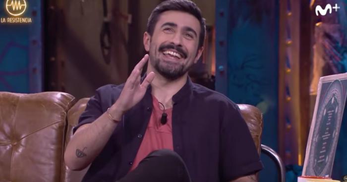 El terrible disgusto de Broncano en plena entrevista en 'La Resistencia': se quedó sin lo que más quería