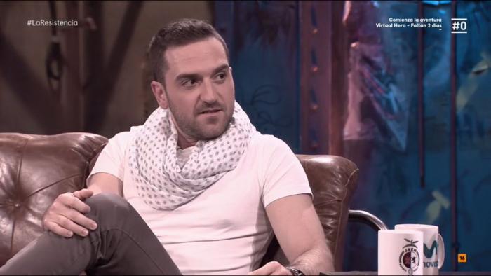 El terrible disgusto de Broncano en plena entrevista en 'La Resistencia': se quedó sin lo que más quería