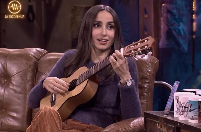 El terrible disgusto de Broncano en plena entrevista en 'La Resistencia': se quedó sin lo que más quería