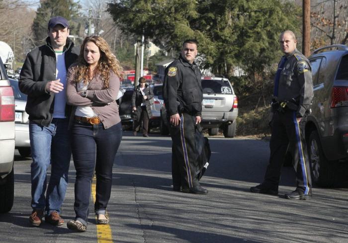 Masacre en Connecticut: Se reabre el debate sobre las armas en EEUU (VÍDEOS, FOTOS)