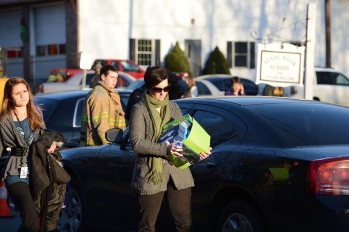 Masacre en Connecticut: Se reabre el debate sobre las armas en EEUU (VÍDEOS, FOTOS)