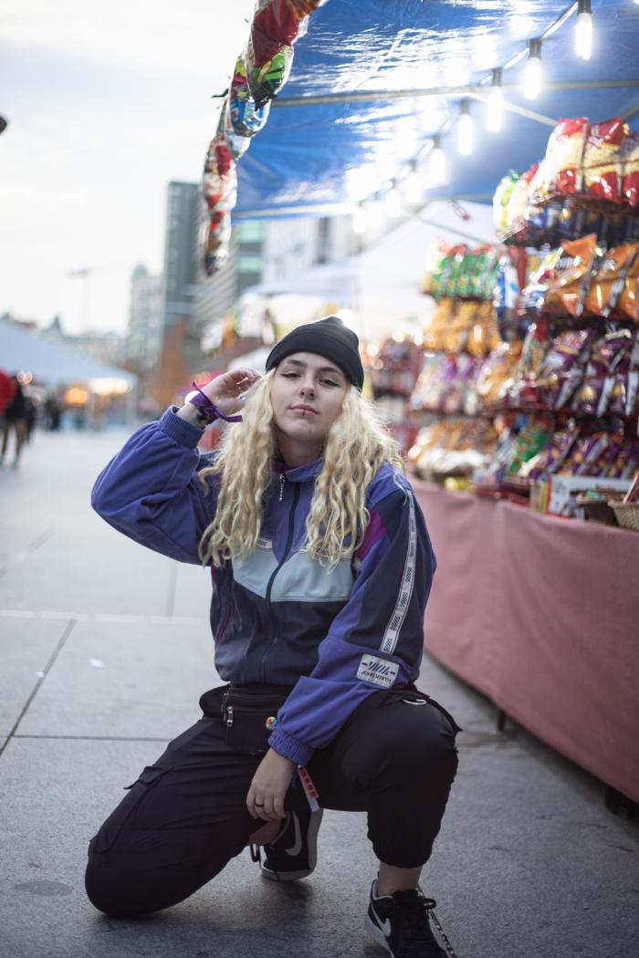 Rosalía dispara el contador de 'me gustas' con unas fotos desnuda en la cama