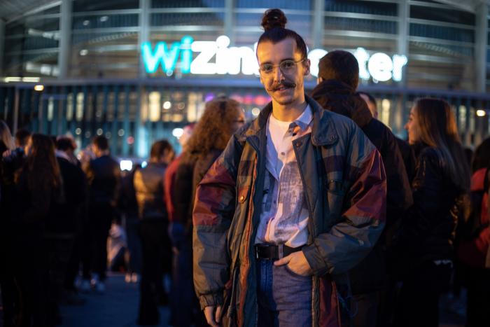 Rosalía dispara el contador de 'me gustas' con unas fotos desnuda en la cama