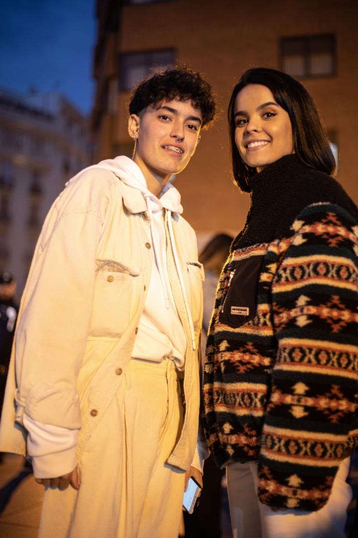 Rosalía dispara el contador de 'me gustas' con unas fotos desnuda en la cama