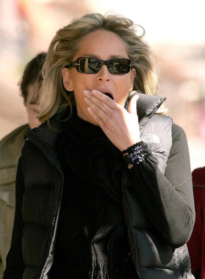 ¿Sueño o aburrimiento? Famosos 'cazados' mientras bostezaban (FOTOS)