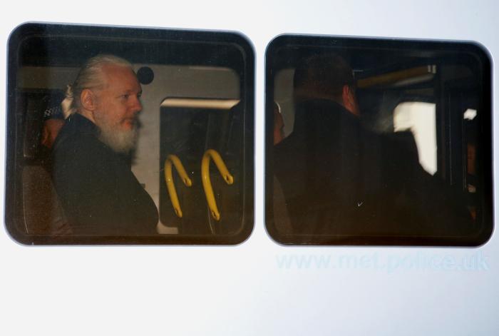 ¿Quién es Julian Assange?
