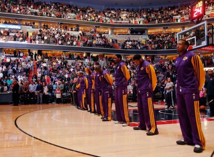 Tiroteo en Connecticut: Los deportistas rinden homenaje a las víctimas de Newtown (FOTOS)