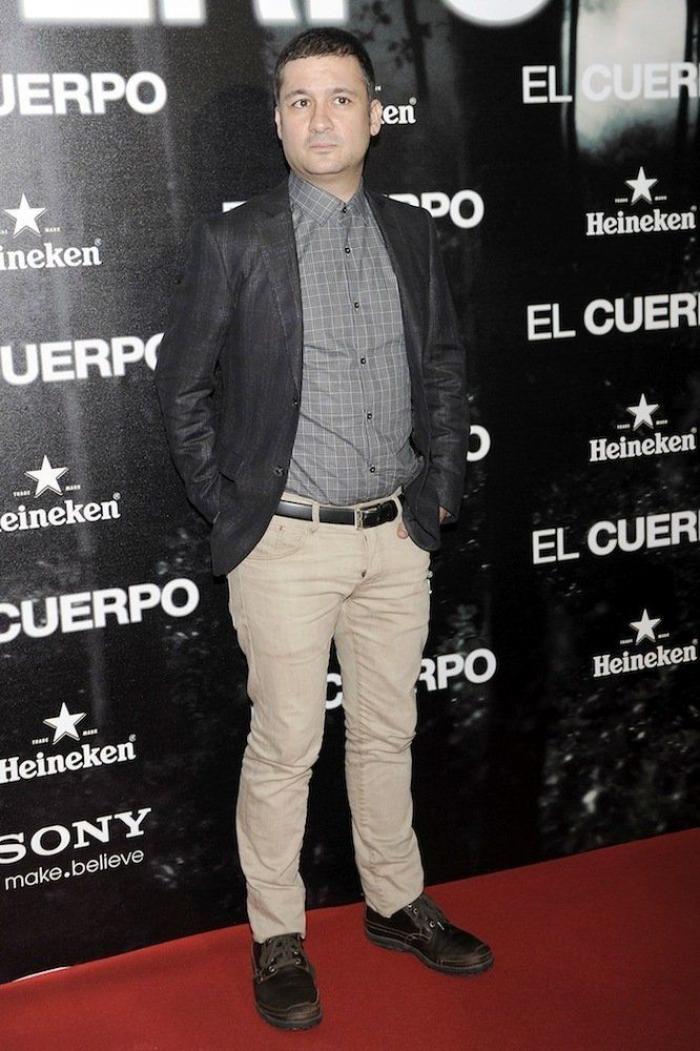 Las dos "caras" de Carolina Bang, rapada a la mitad, en el estreno de 'El cuerpo' (FOTOS)