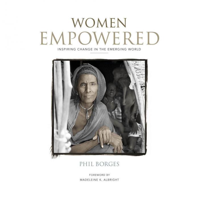 La scout que se enfrenta al neonazi: una nueva heroína viral a la que admirar