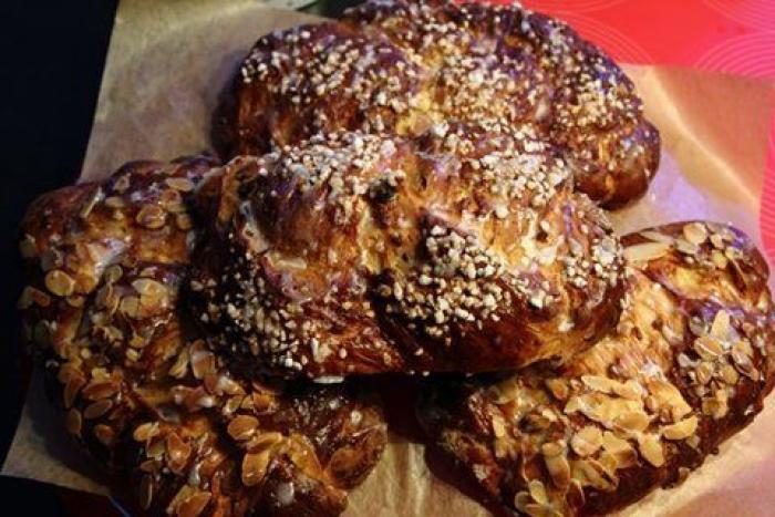 Torrijas, chocolate y mazapán: 10 destinos de Semana Santa para devotos del dulce