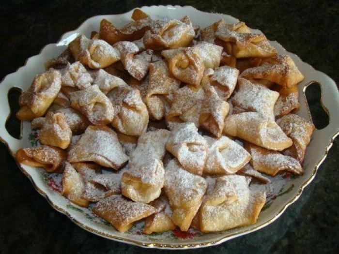 El Cristo de las Gotas de Burgos se troncha un brazo al caer en plena procesión