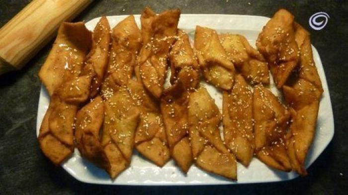 El Cristo de las Gotas de Burgos se troncha un brazo al caer en plena procesión