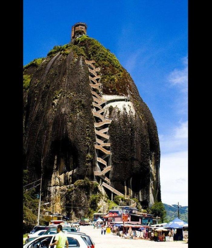 Esta foto de Metro de Madrid hará que vayas con mucho más cuidado en las escaleras mecánicas