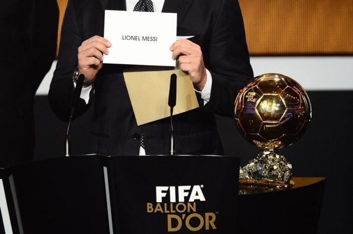 Balón de Oro 2012: Las caras de Cristiano Ronaldo tras perder el Balón de Oro (FOTOS, TUITS)