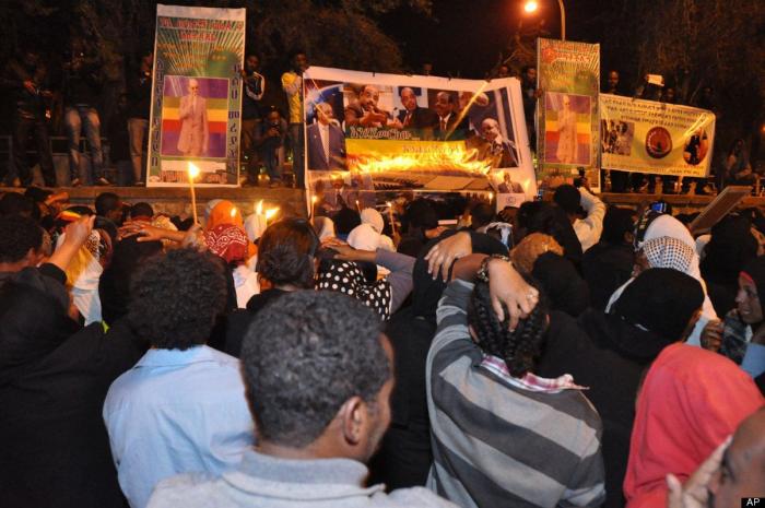 El mellizo de un niño de 2 años asesinado por ETA asegura que "tomaría un café" con el asesino