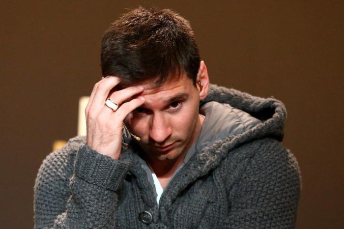 Balón de Oro 2012: Las caras de Cristiano Ronaldo tras perder el Balón de Oro (FOTOS, TUITS)