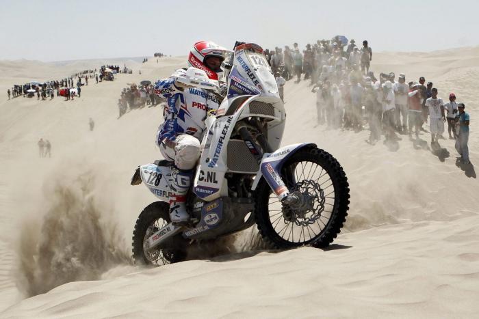 Fallece el piloto francés Thomas Bourgin al chocar contra un coche de policía en un tramo de enlace