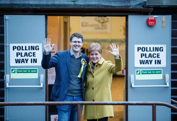 "Que sea lo que Dios quiera": las imágenes de las elecciones en Reino Unido