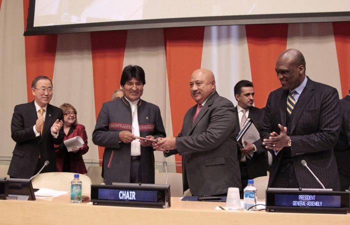 Evo Morales proclama su victoria: "Ganamos en la primera vuelta"