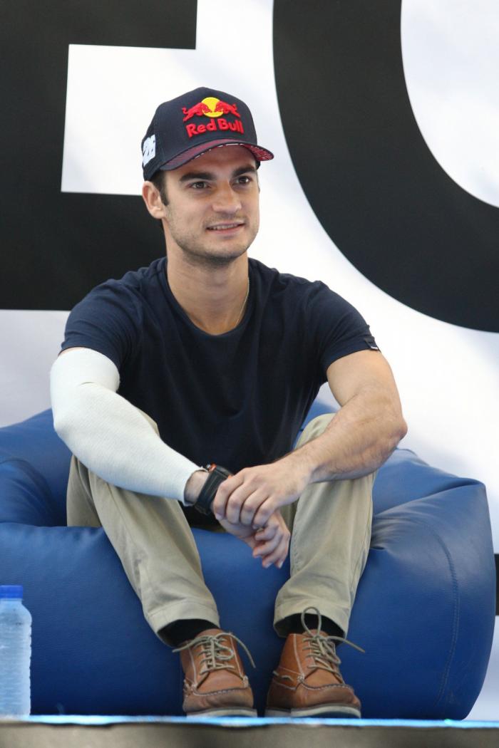 El truco de Shakira para parecer más alta en las fotos