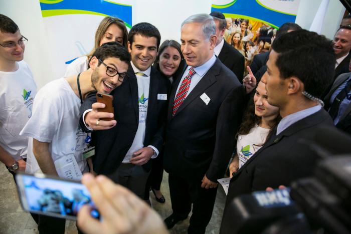 Netanyahu reconoce su derrota y propone a Gantz formar un gobierno de unidad