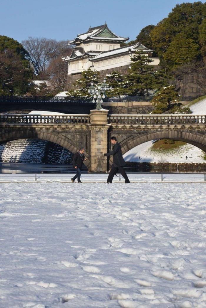 Tokio, París y otras ciudades convertidas en postales de nieve (FOTOS)