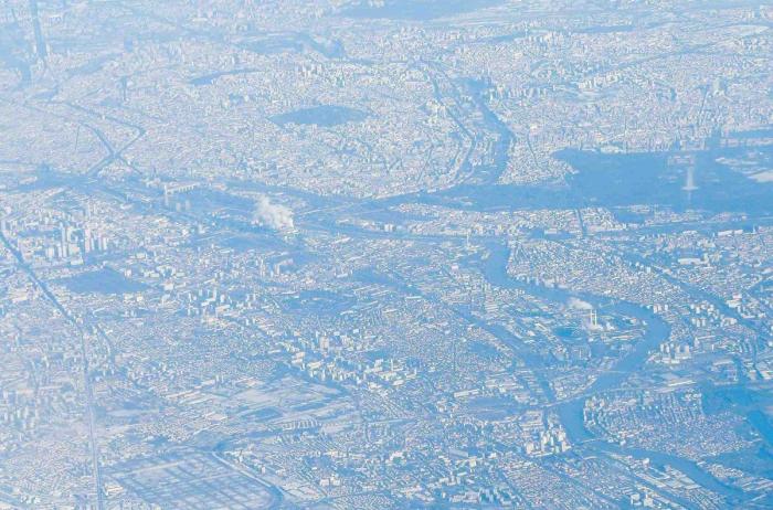 Tokio, París y otras ciudades convertidas en postales de nieve (FOTOS)