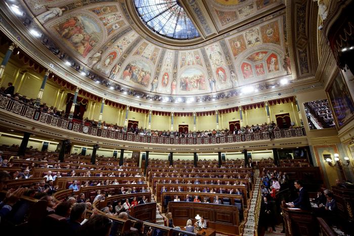 La historia detrás del único sí 'forastero' a Pedro Sánchez