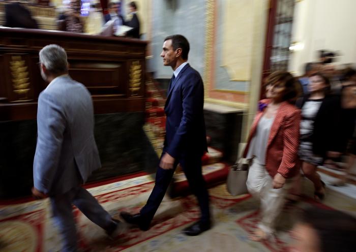 La historia detrás del único sí 'forastero' a Pedro Sánchez