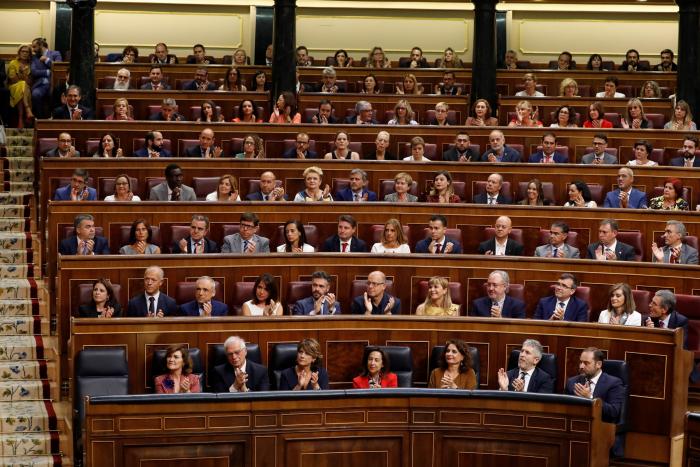 La historia detrás del único sí 'forastero' a Pedro Sánchez