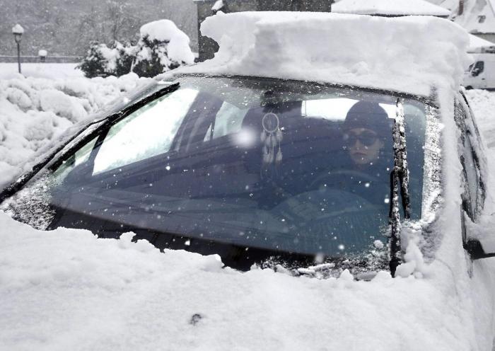 La nieve teñirá de blanco media España a partir de este martes (FOTOS)