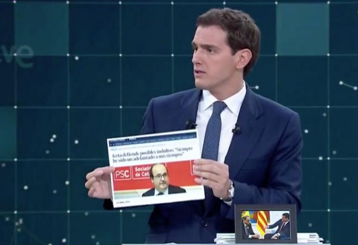 Ciudadanos hace campaña con el embarazo de Arrimadas: "Felicidades, Inés"