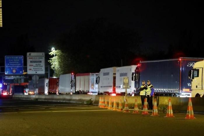 Investigan la retirada de la bandera española del Palau de la Generalitat catalana