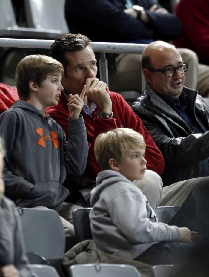 El duque em...Palma...do: Iñaki Urdangarin bromeaba con su firma en correos al secretario de las infantas (FOTOS)