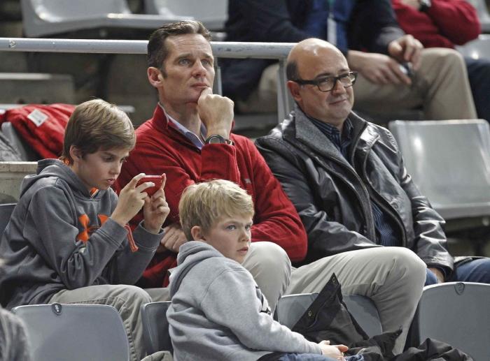 El duque em...Palma...do: Iñaki Urdangarin bromeaba con su firma en correos al secretario de las infantas (FOTOS)