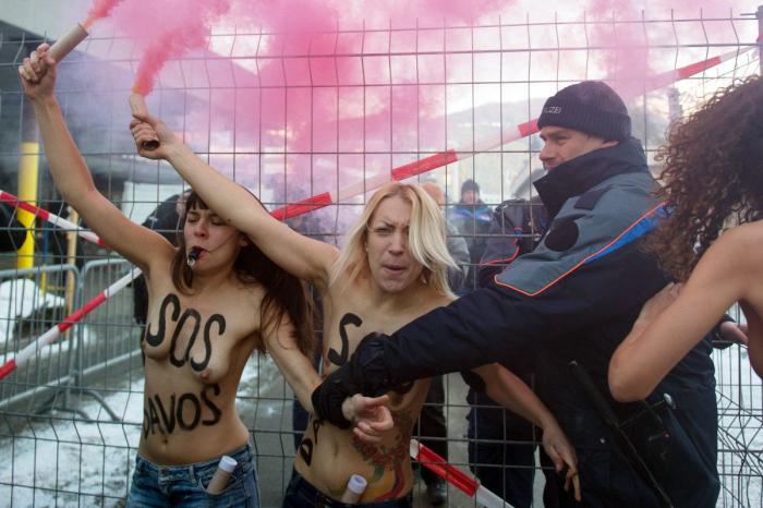 La cantidad y gravedad de las crisis actuales desafían a los líderes en el Foro de Davos