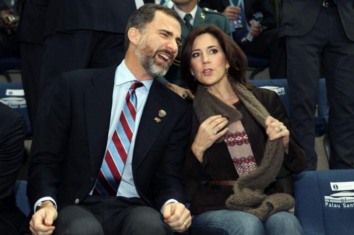 Morbo en las gradas: El príncipe en el palco y Urdangarin a pie de pista en el Palau Sant Jordi (FOTOS)