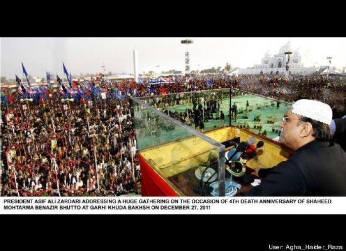 "Me flipa el giro conceptual": bromas y montajes con el desconcertante cartel de los 'Veranos de la Villa' de Madrid