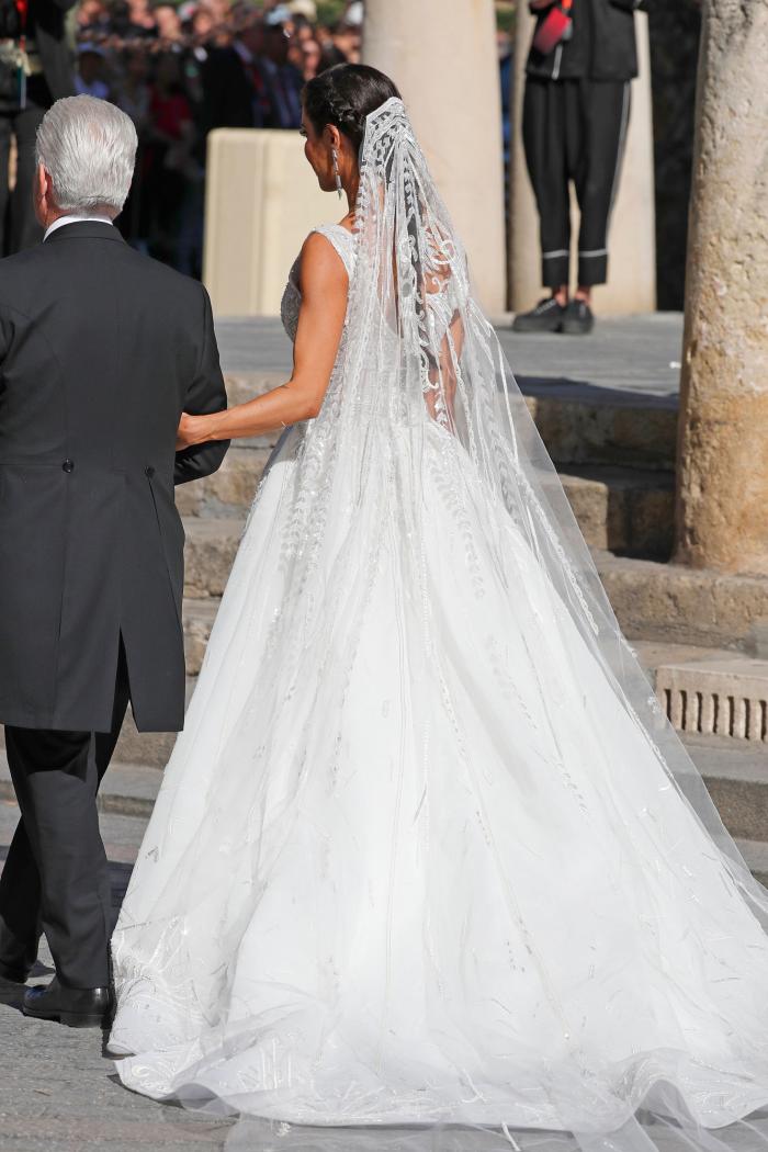 Un famoso se sincera sobre la boda de Sergio Ramos y Pilar Rubio: "Iba tan pedo que pensé que el dragón era de verdad"