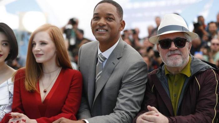 La foto de Almodóvar después de ganar 0 Goyas