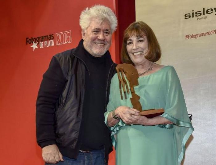 La foto de Almodóvar después de ganar 0 Goyas