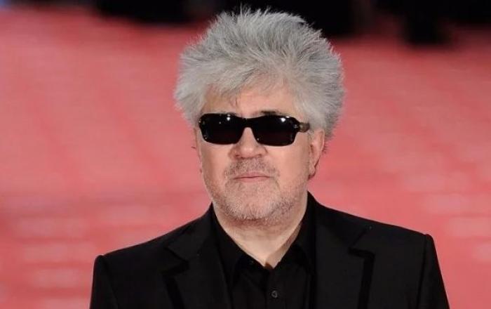 La foto de Almodóvar después de ganar 0 Goyas