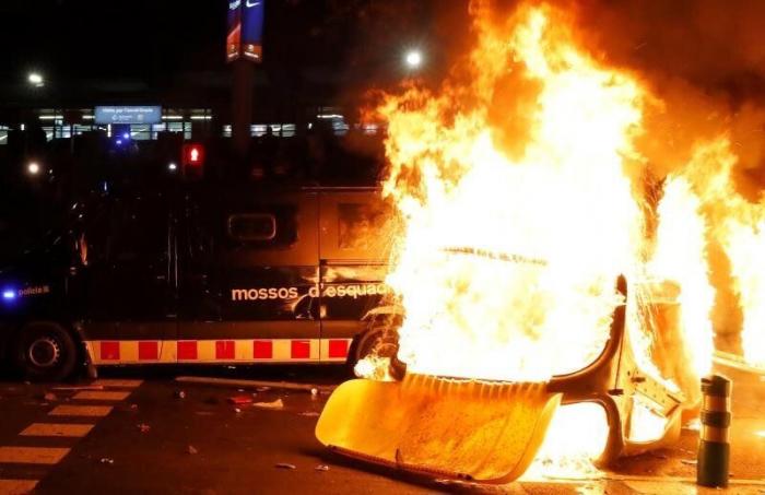 Un 'Clásico' entre barricadas y pinchazo independentista