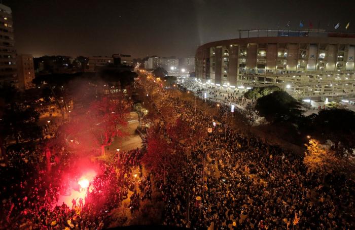 Un 'Clásico' entre barricadas y pinchazo independentista