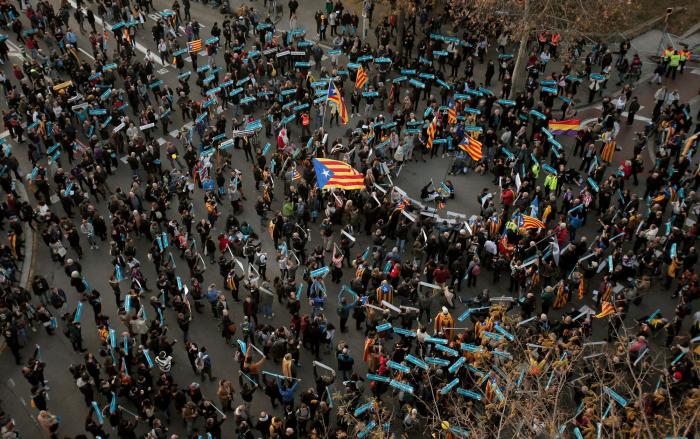 Un 'Clásico' entre barricadas y pinchazo independentista